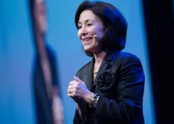 Safra Catz and Peter Lynch