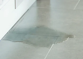How Austin Homeowners Prevent Slab Leaks Before Calling a Plumber in Austin
